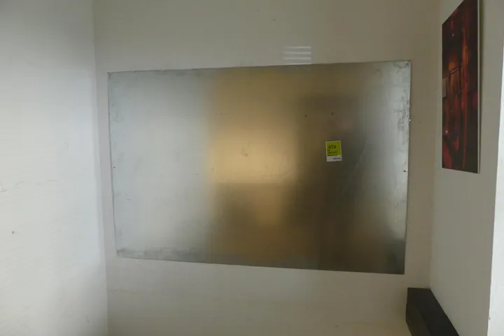 2x Wandtafel/Magnettafel, Metall silber Maße in cm ca. 150 x 100 und 190 x 125